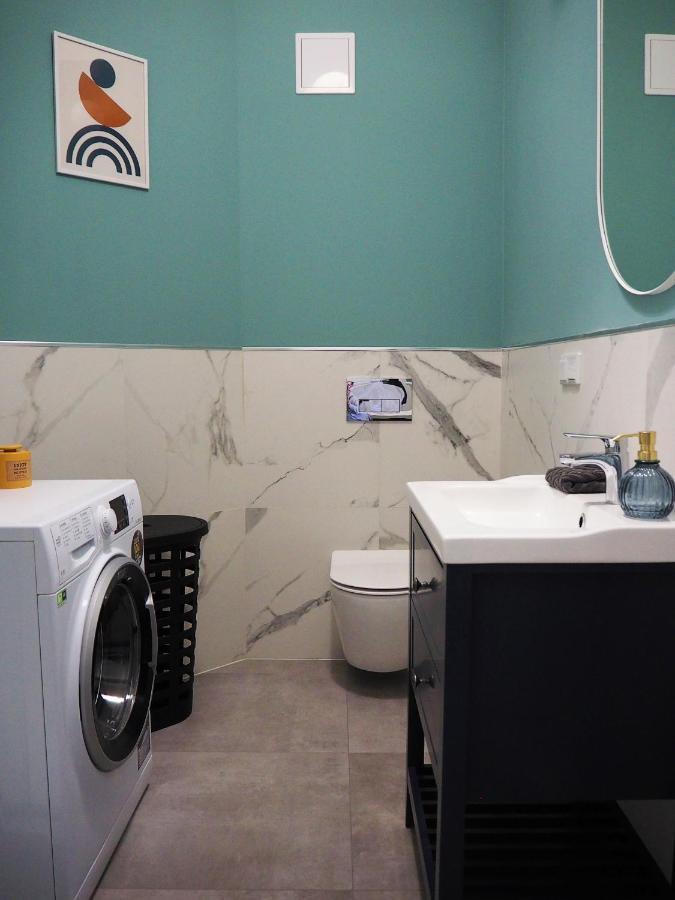 크라쿠프 Wawelove Kossak Apt 1 Min To Royal Wawel Castle! Free Parking 아파트 외부 사진